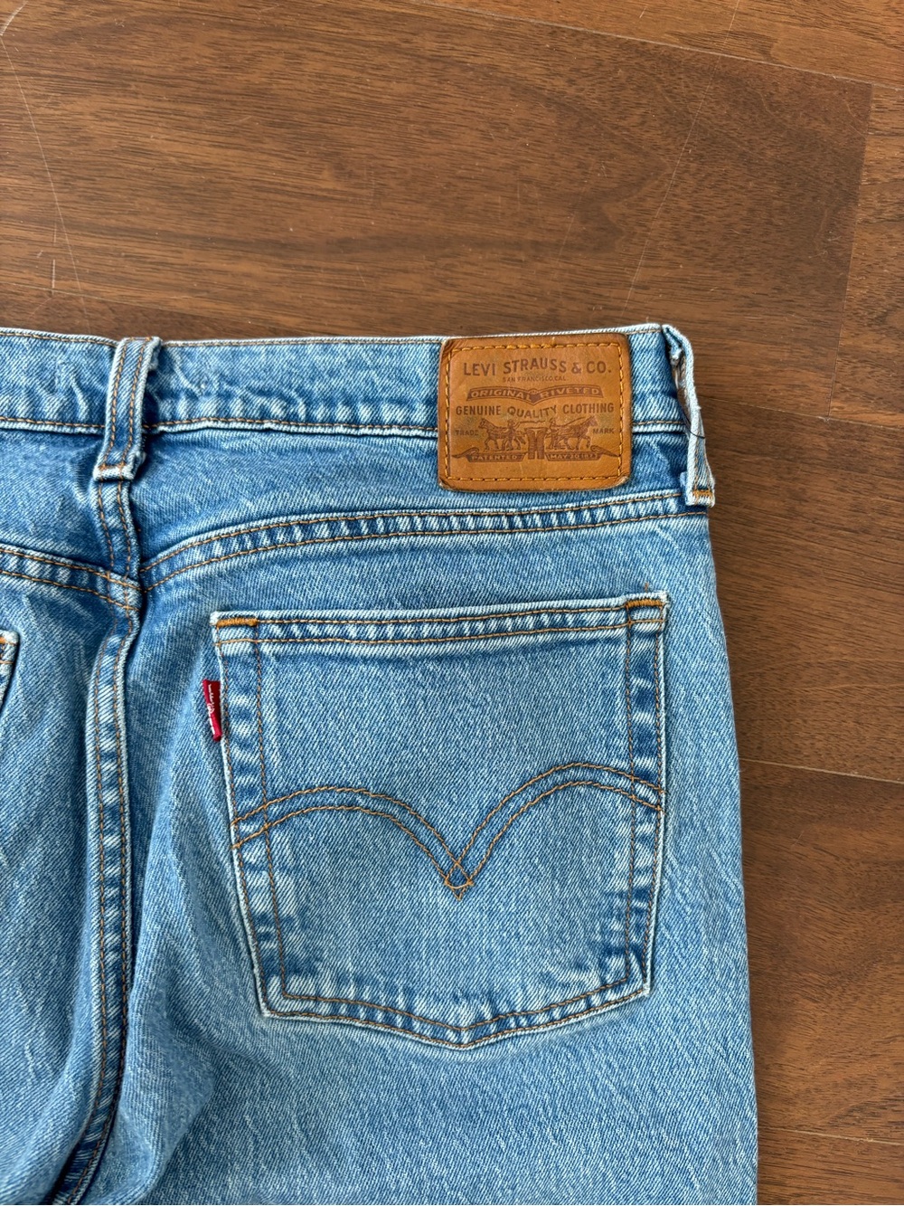 Levi's Wedgie 28 blue denim jeans